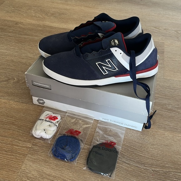 New Balance numeric 533v2 
Men's Navy and Red Sneakers - Picture 2 of 10